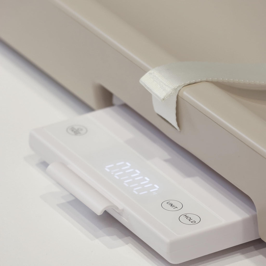 2-in-1 Baby Changing Pad with Scale K892