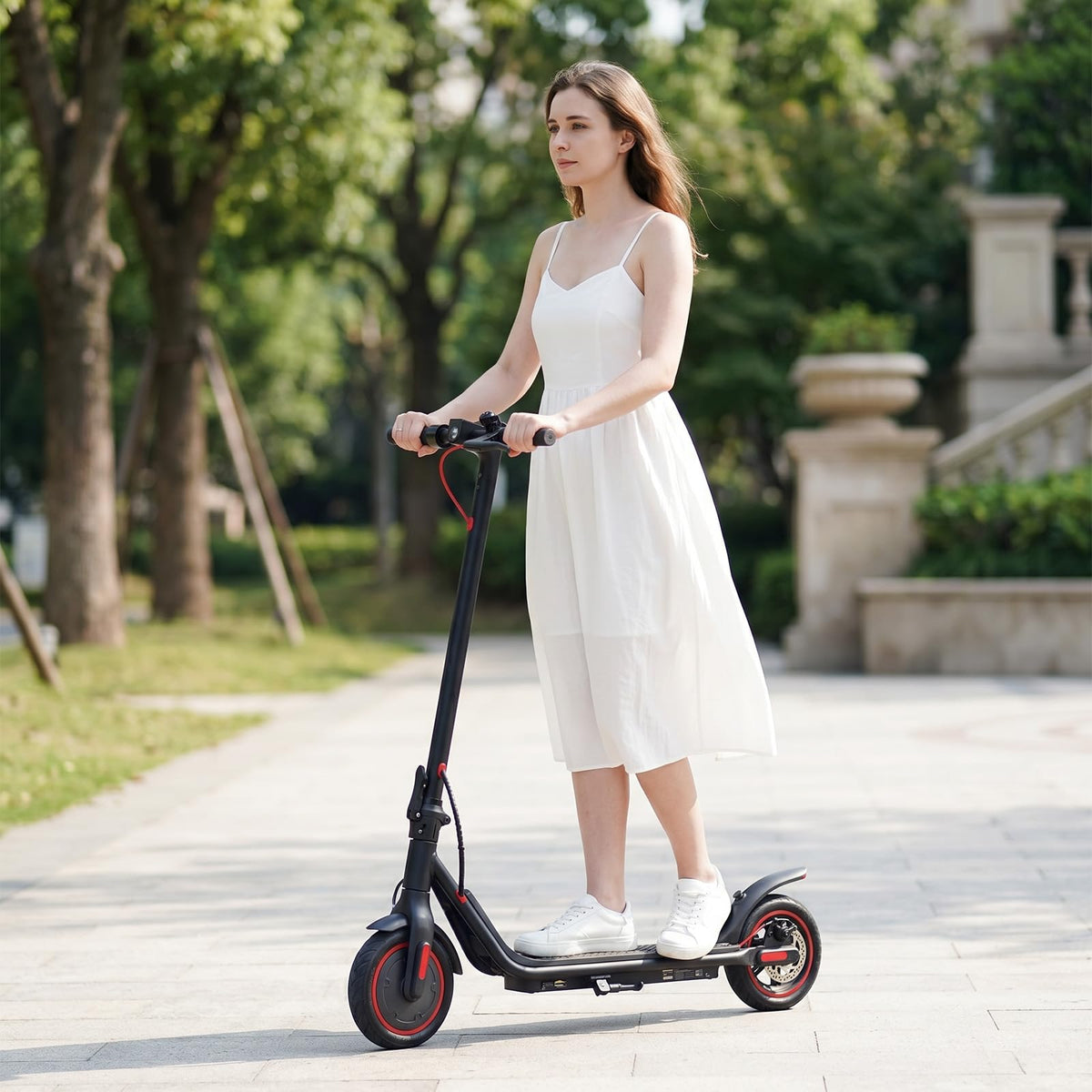Electric Scooter with 8.5" Pneumatic Tires I601037