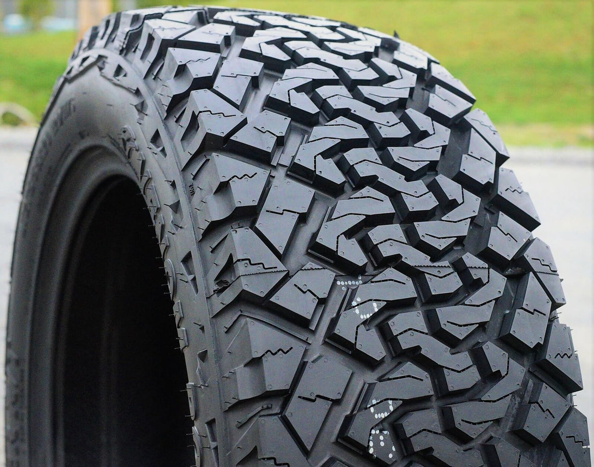 4 x LT275/60R20 Tires Y44300